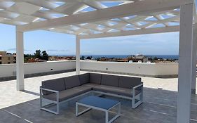 Terrace Ini